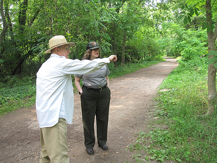 Jim_Gearing_and_Superintendent_Jennifer_Madello-700.jpg